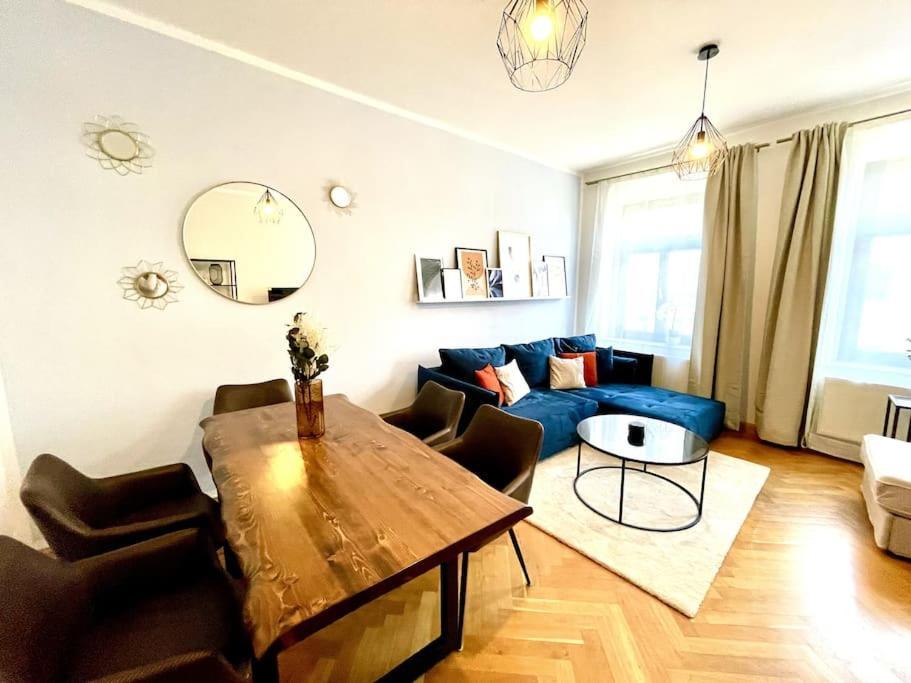 Casarina - Stilvoller Altbau In Zentraler Lage Leilighet Dresden Eksteriør bilde