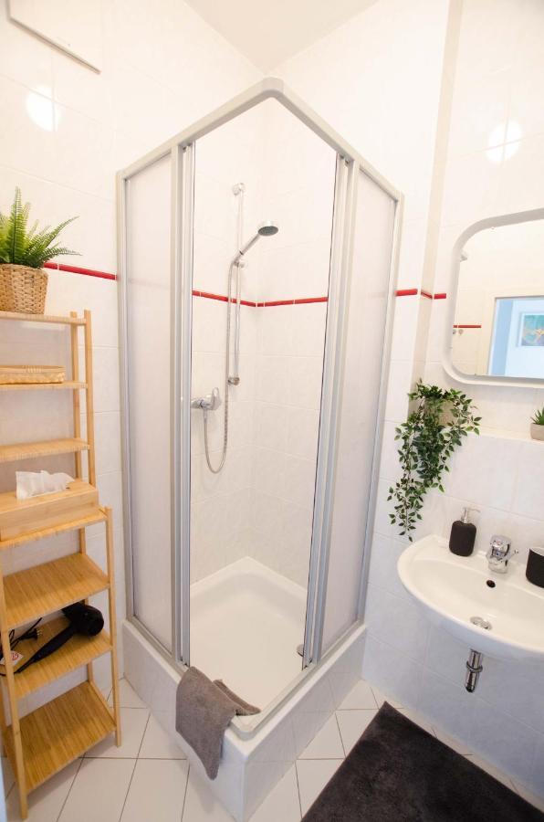 Casarina - Stilvoller Altbau In Zentraler Lage Leilighet Dresden Eksteriør bilde